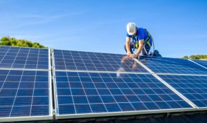 Installation et mise en production des panneaux solaires photovoltaïques à Le Cellier